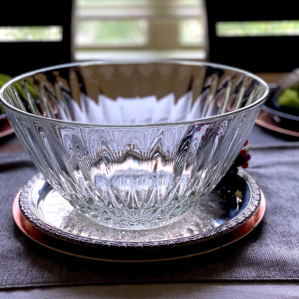 Vintage Crystal Cut Round Glass Center Piece Bowl